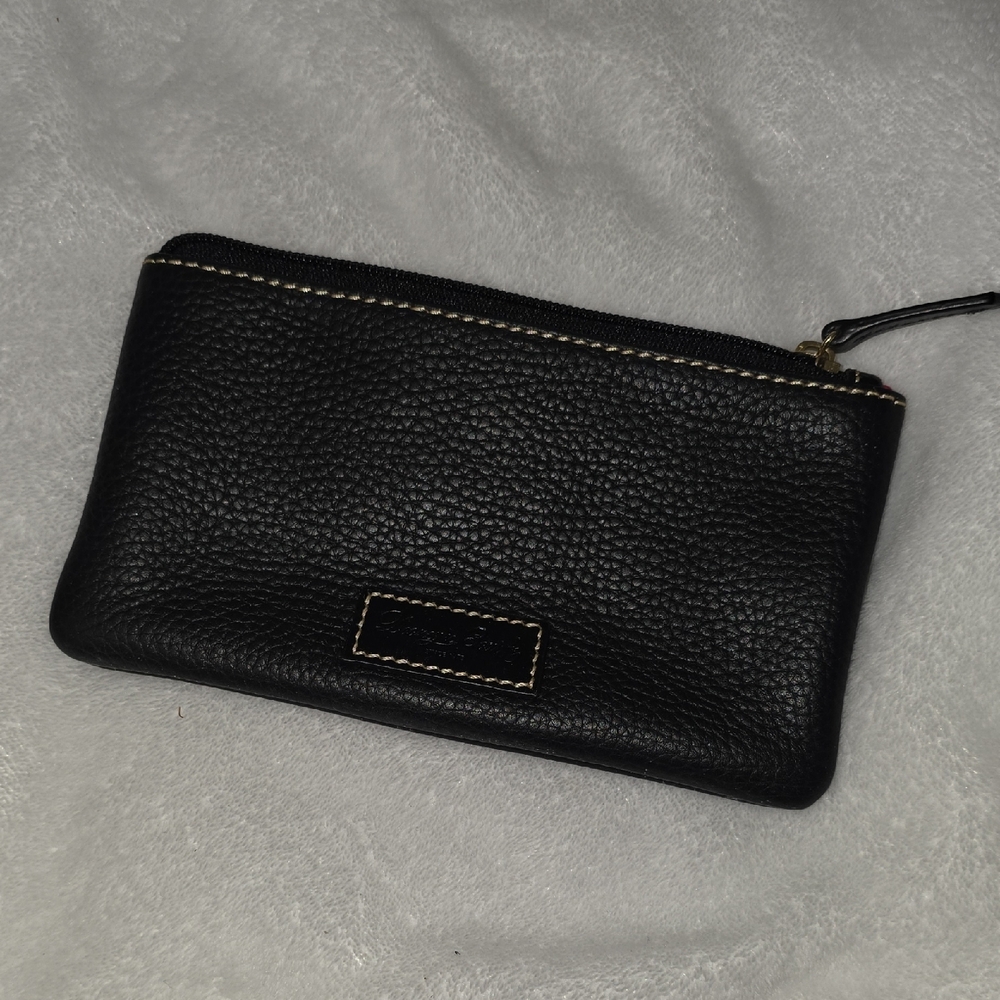Dooney And Bourke Black Leather Zip Wallet